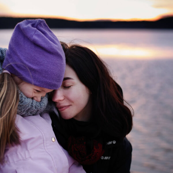 sesja rodzinna nad jeziorem