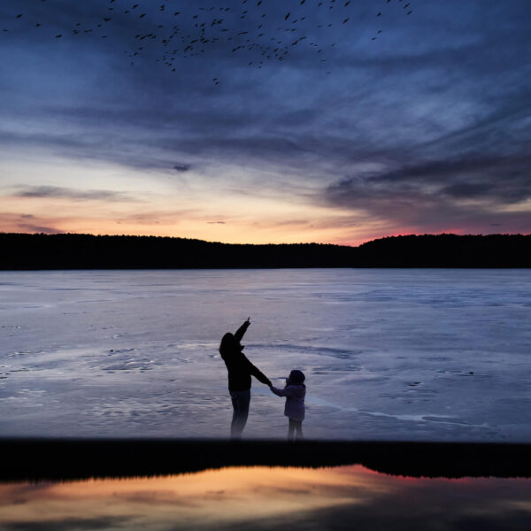 sesja rodzinna nad jeziorem