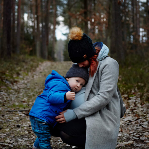 sesja rodzinna w lesie