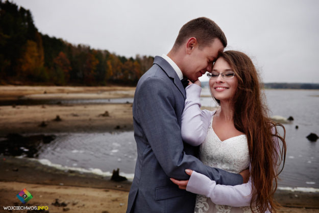 sesja ślubna nad jeziorem